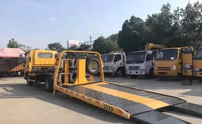 华坪汽车中途维修案例